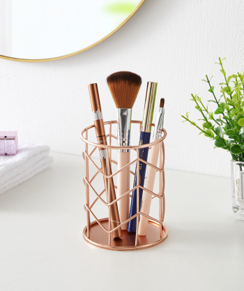 Stylish Wrought Iron Makeup Holder